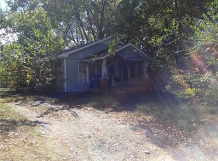 609 SW 2nd St, Bentonville, AR 72712