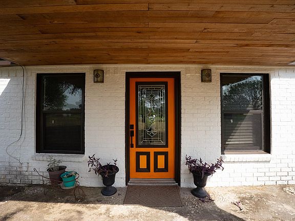 4th image of 3015 Indian Acres St