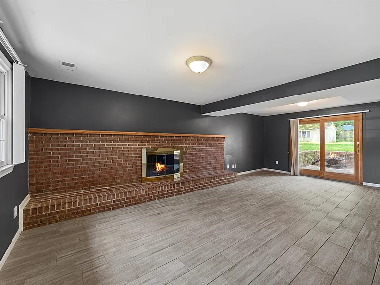 905 Carole Ct SE — Photo 27