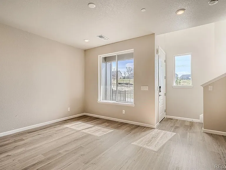 1849 S Poplar Ct — Photo 19