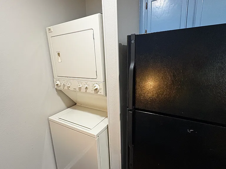 400 W South Town Dr #402 — Photo 61