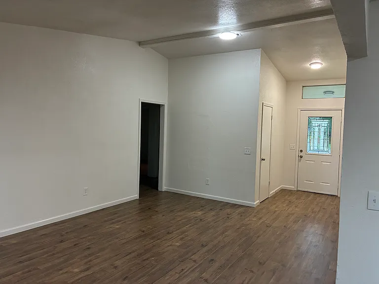 601 Kay Hill Ln — Photo 2