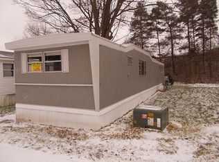 1311 Highland Hills Dr, Kalamazoo, MI 49007