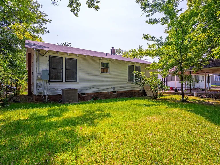 1018 Lewis St — Photo 26