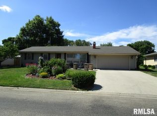 423 Pendik St, Jacksonville, IL 62650