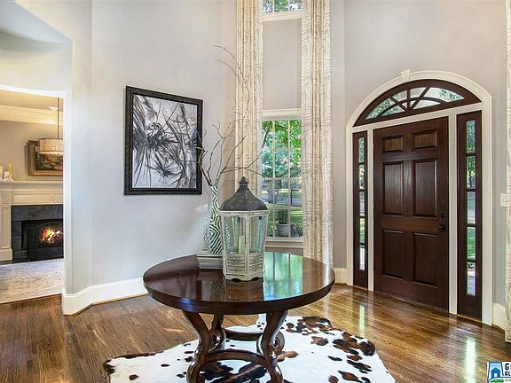 4th image of 501 Founders Park Cir