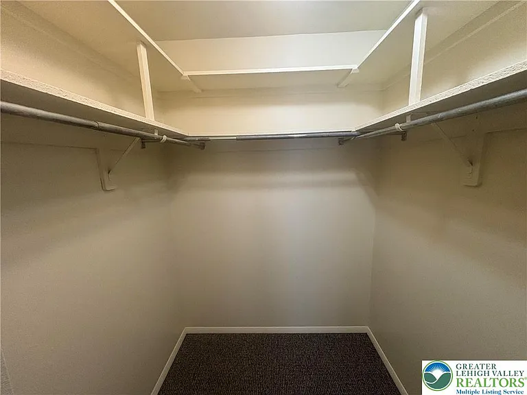 5 Stonewood Pl — Photo 21
