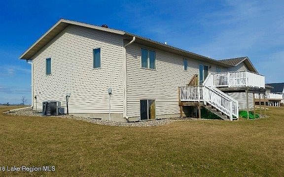 4th image of 373 N Shore Dr