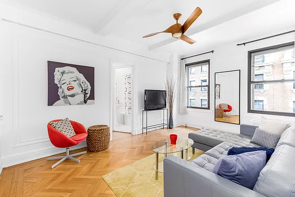 Sold by Compass | media 1