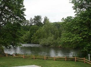 38671 Place Rd, Fall Creek, OR 97438