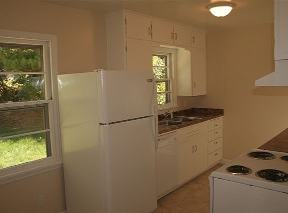 2nd image of 4325 N 54th St
