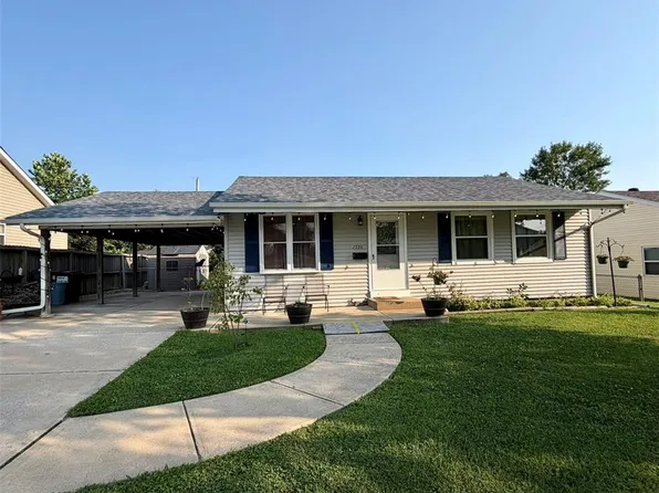 2550 Bonniebrook Dr, Maryland Heights, MO 63043