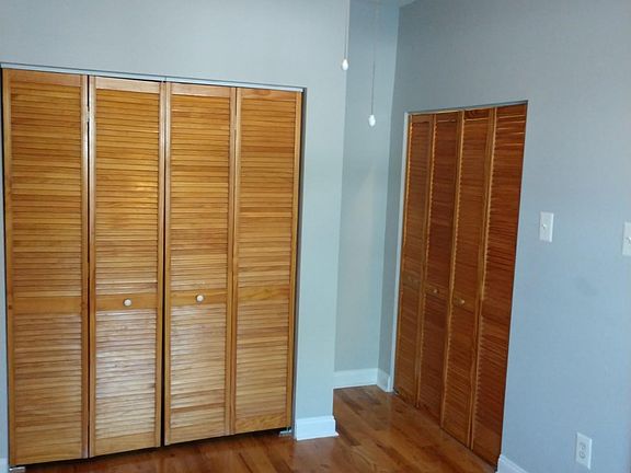 4th image of 1414 W Pratt Blvd APT 406