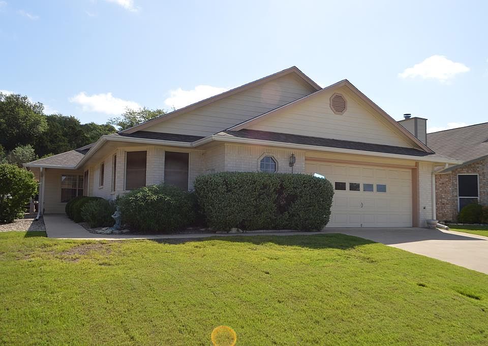 1st image of 1260 Victory Ln