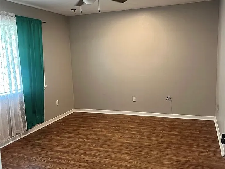 407 Fairway Dr — Photo 17