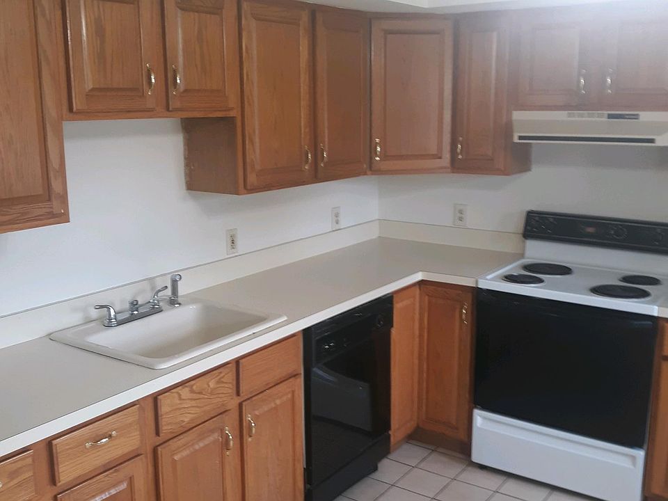 2nd image of 71 E Kirmar Ave #C