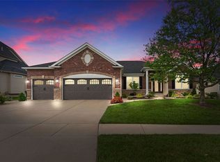818 Evergreen Forest Dr, Saint Peters, MO 63376