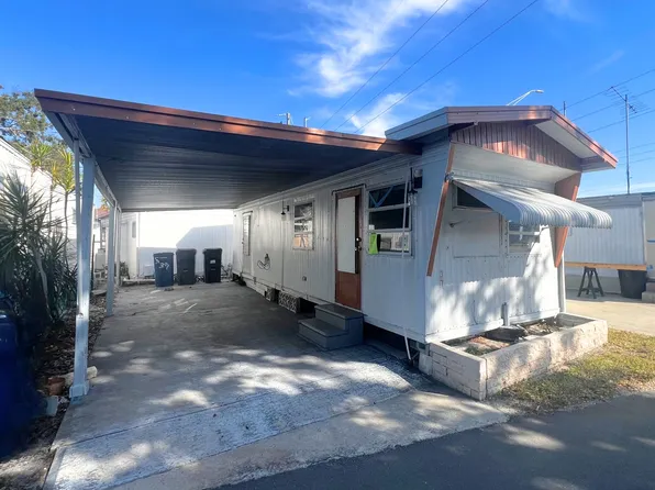 616 W Cortez Rd #L37, Bradenton, FL 34207