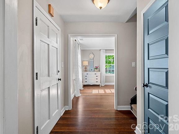 5th image of 817 Bent Wood Ct