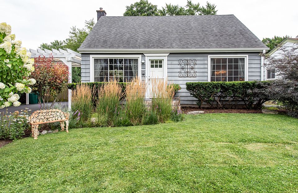 1st image of 261 Bonnie Brae Ave