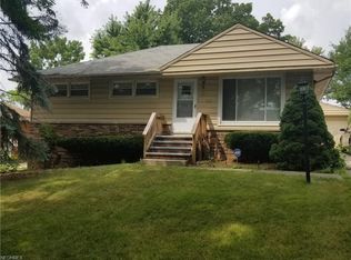 8401 Band Dr, Garfield Heights, OH 44125