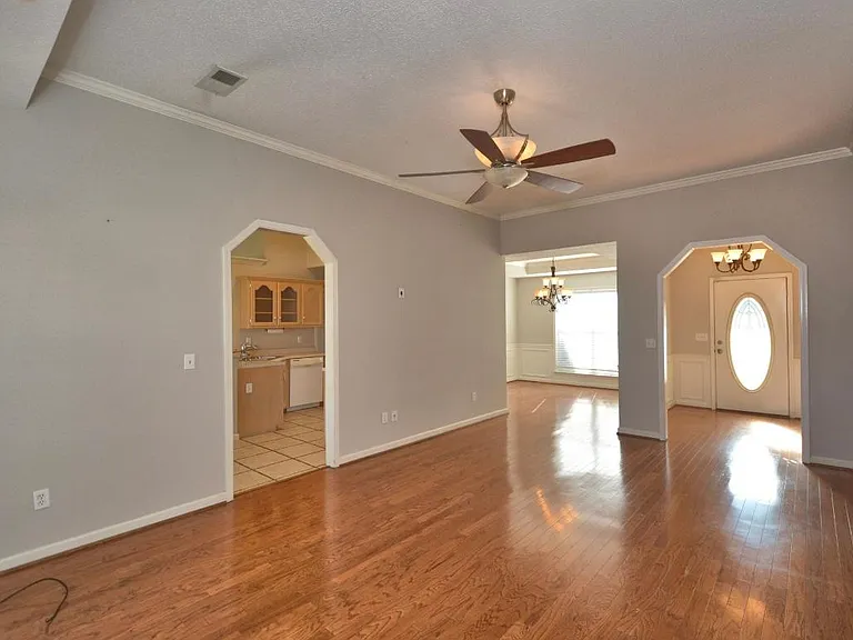 4001 Falliston Dr — Photo 6