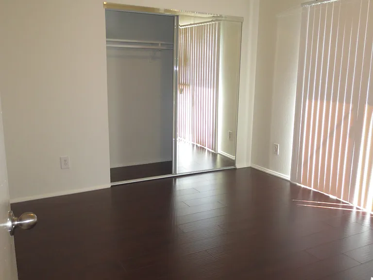 2537 Hancock St #9 — Photo 8
