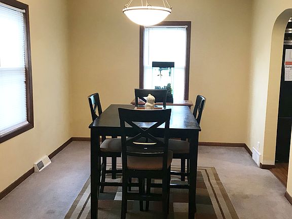 Dining Room 14.5’x10’