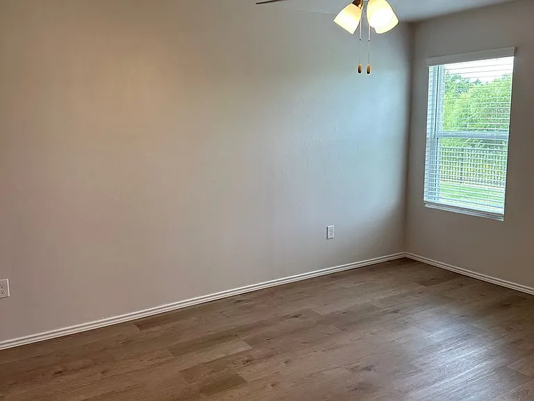 9705 Gray Wolf Ln — Photo 12