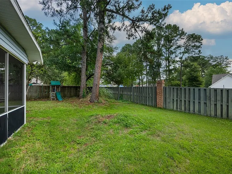 11516 NW 16th Pl — Photo 35