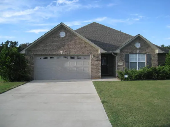 27555 Michael Ln, Toney, AL 35773