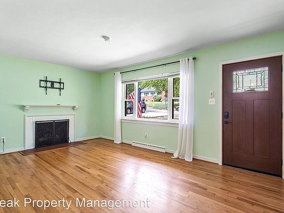 5th image of 1613 Dena Dr
