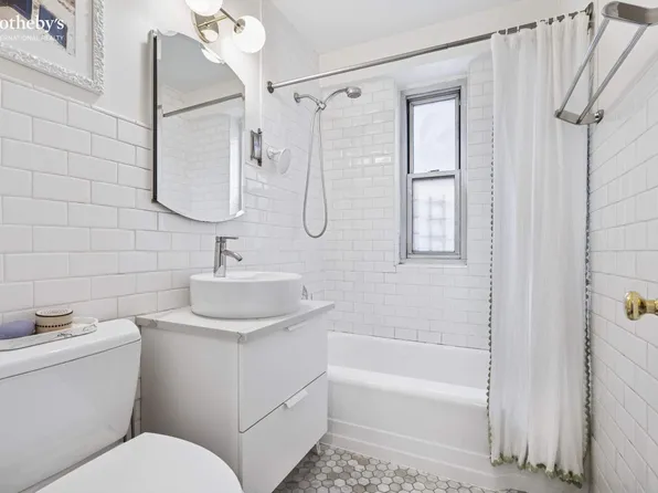 568 Grand Street image 10 of 10