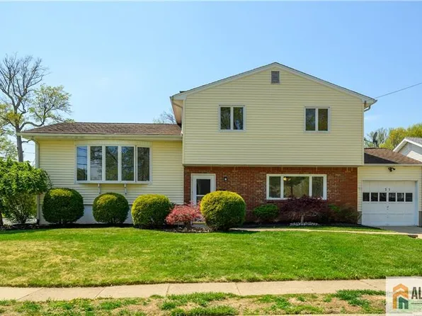 31 Kline Blvd, Colonia, NJ 07067