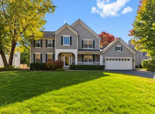 1207 Angle Tarn, Dundee, IL 60118