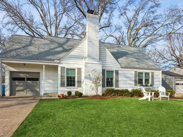 5218 W 70th Ter, Prairie Village, KS 66208