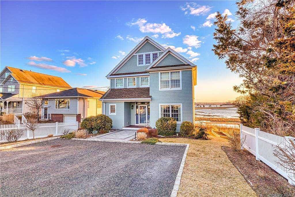 327 Asharoken Avenue, Northport, NY 11768 Zillow