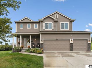 17115 Meredith Ave, Omaha, NE 68116