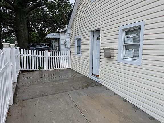 2nd image of 449 Midland Ave