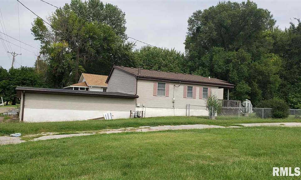 2nd image of 4000 N Peoria Rd