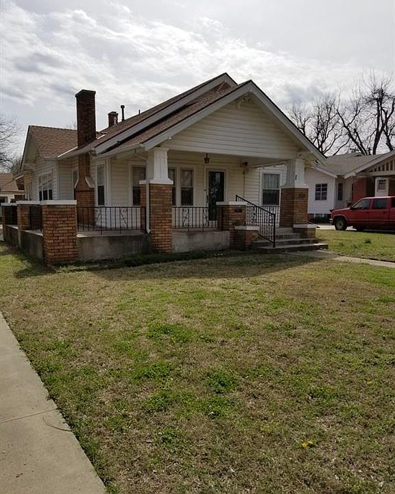 1st image of 410 Oak Ave