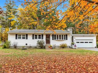 34 Sebbins Pond Dr, Bedford, NH 03110