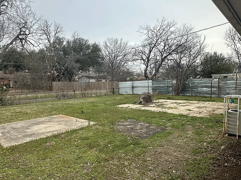 1925 Gaylord Dr — Photo 11