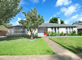 9518 Riverside Lodge Dr, Houston, TX 77083