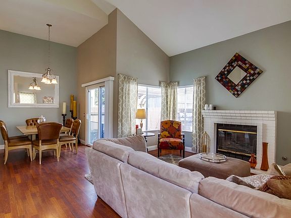 4th image of 2325 Manzana Way