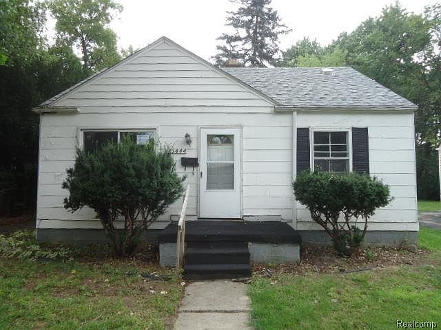 1st image of 21444 Margareta St