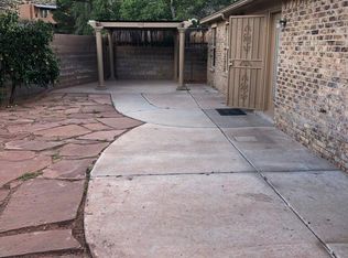 305 Tennessee St NE, Albuquerque, NM 87108