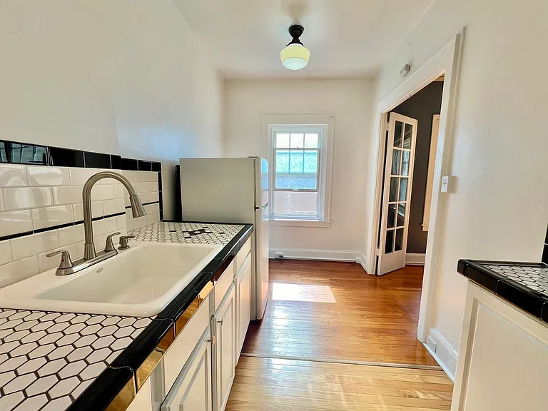 2015 NW Flanders St #502 — Photo 15