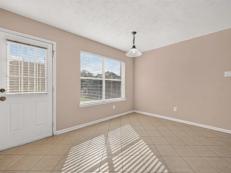 24722 Garnet Shadow Ln — Photo 22