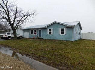 119 Westport Dr, Salem, IL 62881